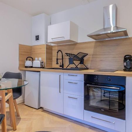 Le Cocon Urbain En Hyper Centre Apartment La Rochelle  Exterior photo