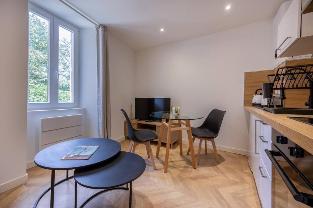 Le Cocon Urbain En Hyper Centre Apartment La Rochelle  Exterior photo